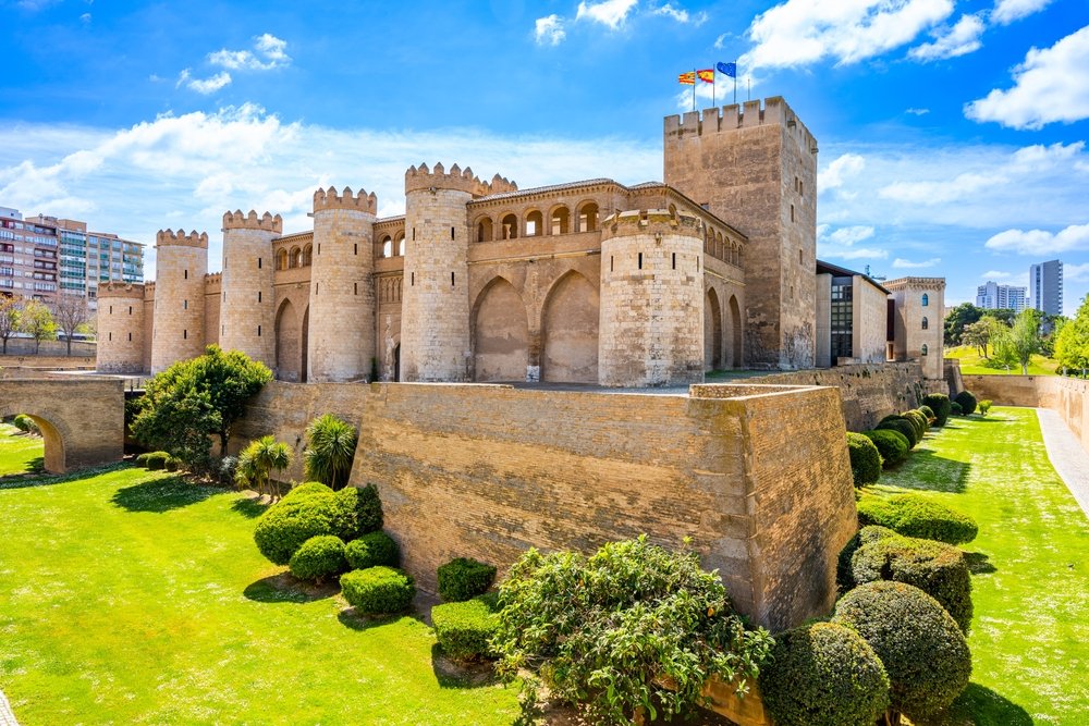 Palacio de la Aljafería en Zaragoza Palacio de la Aljafería en Zaragoza